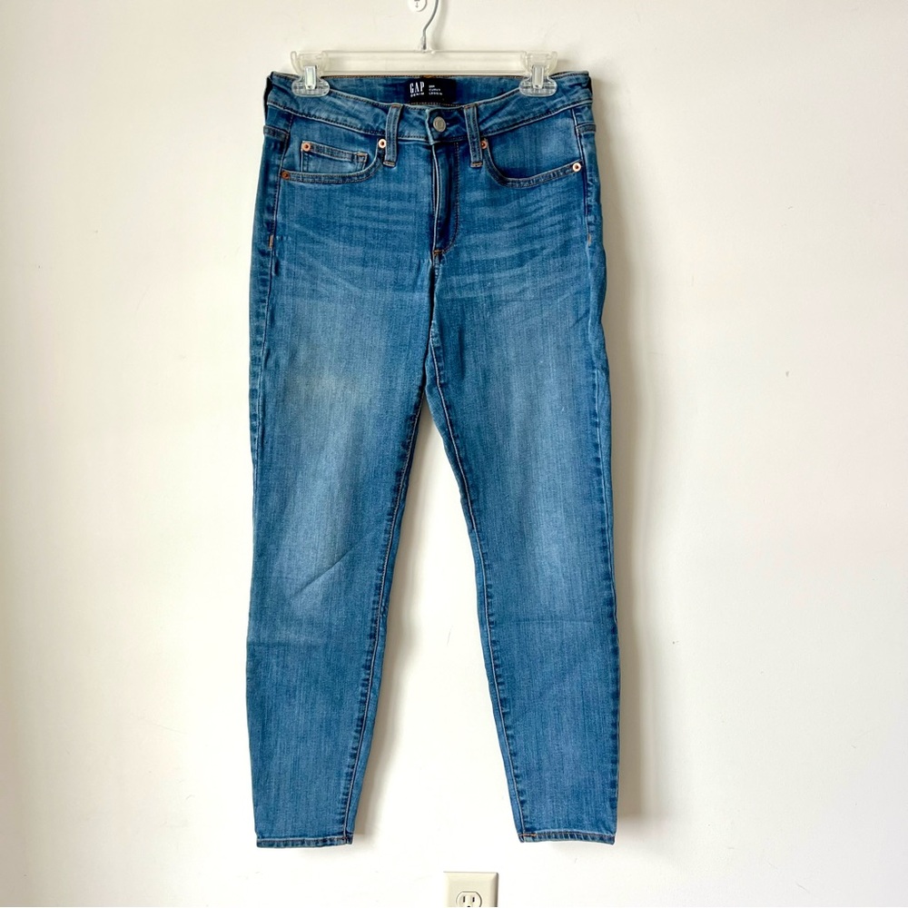 GAP Denim Curvy  Medium Indigo Legging Jeans—SZ. 28R